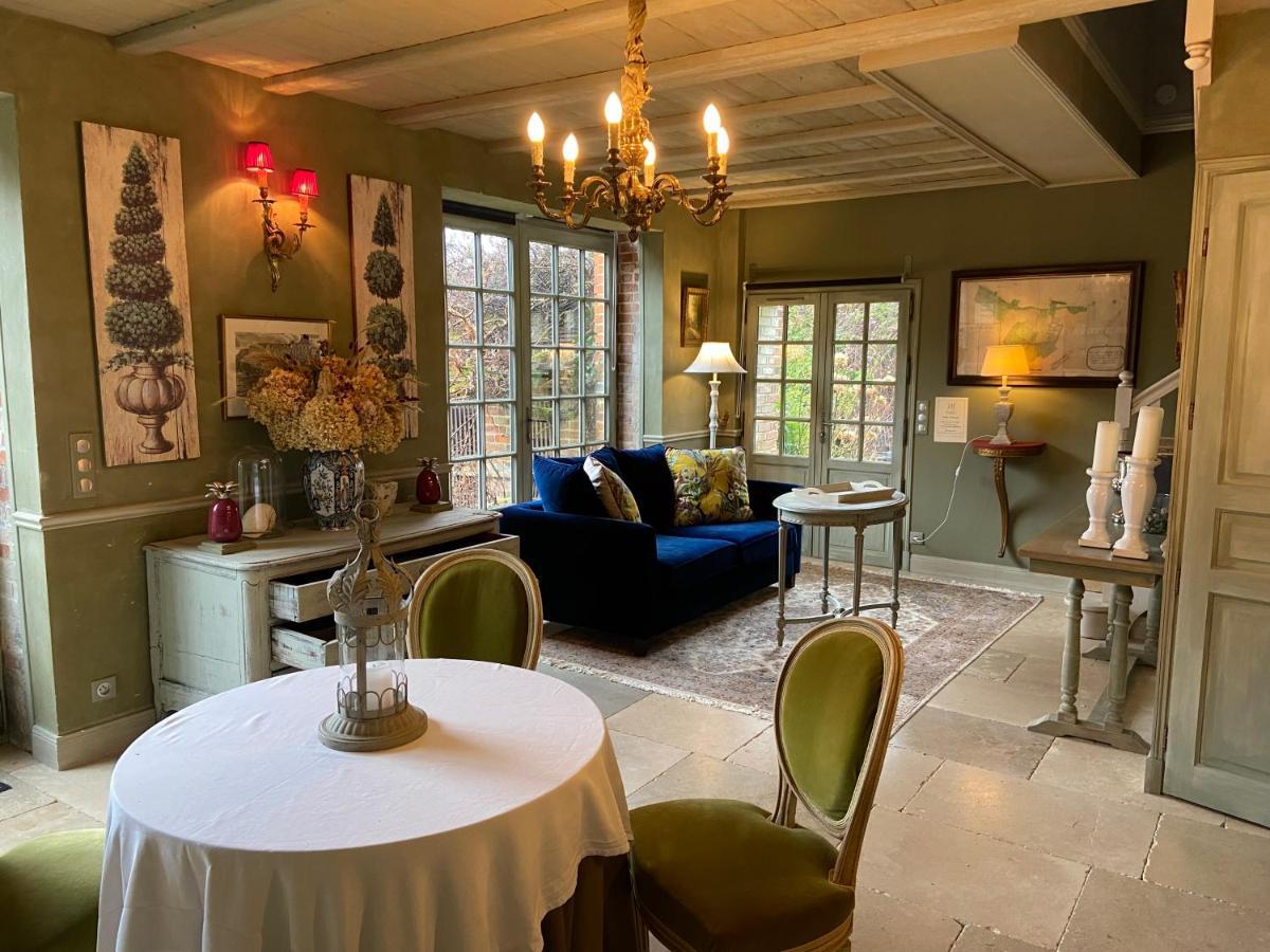 Le Manoir De Maucartier Bed & Breakfast Monnaie Exterior photo